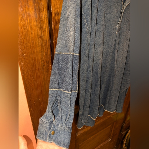 We the Free Love This Henley Blue Distressed Free People M Medium High Low Asymm - Picture 5 of 13